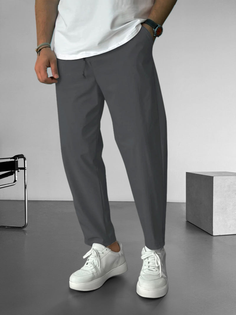 Elegante, taps toelopende broek met trekkoord