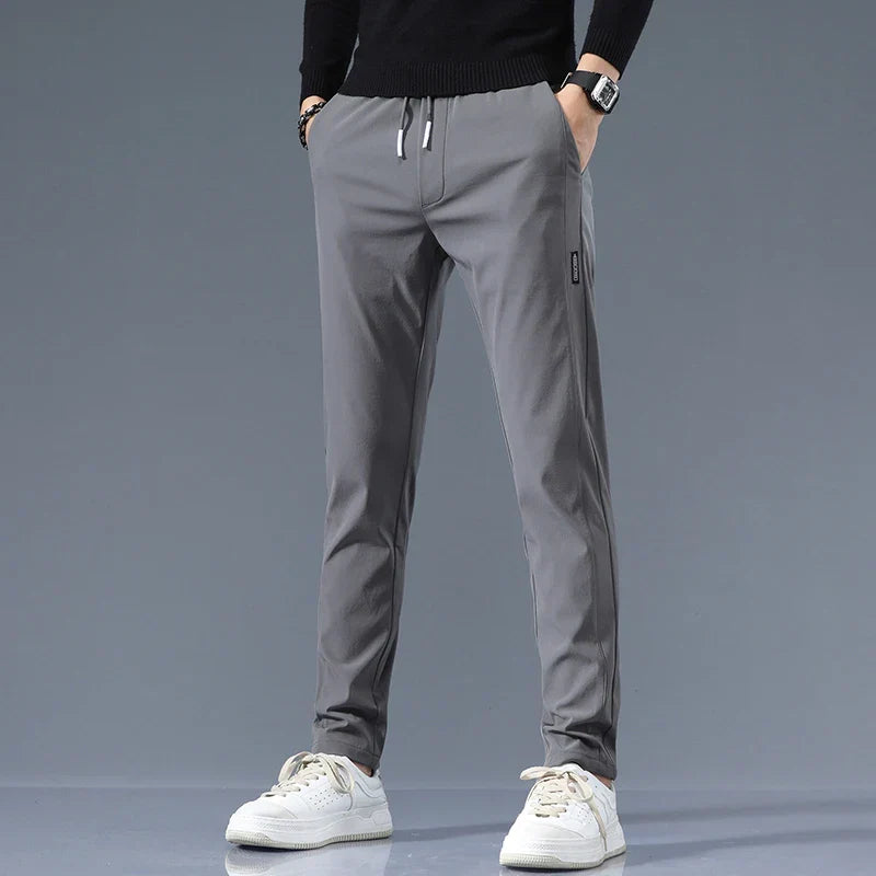 Elegante broek met slanke pasvorm